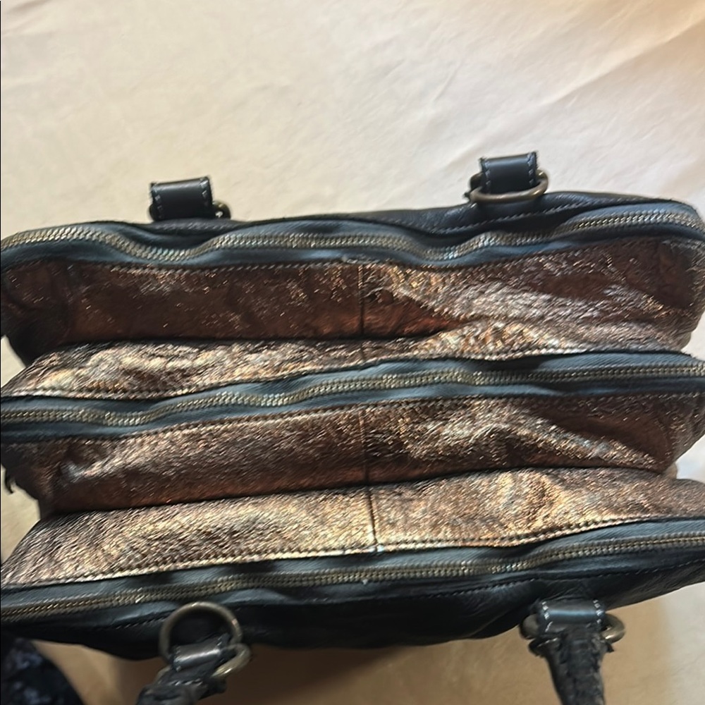 Constanza Rota Black and Bronze Leather Laptop Bag with Accordion Design
